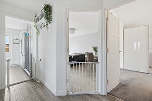 Photo 16- click for photo gallery